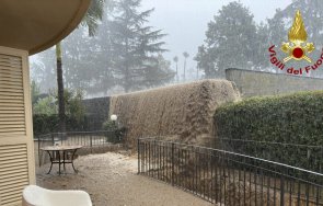 порои причиниха наводнения сицилия видеоснимки