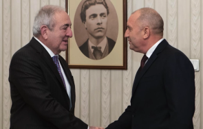 президентът разговаря генералния секретар пачис