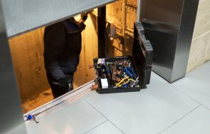 страшно нелепо мъж загина ремонт асансьор хотел банско