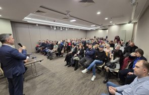 кристиан вигенин бургас опитват изтрият историята пазим паметта антифашизма