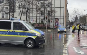 кола вряза пешеходци мюнхен видео