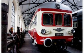 специална ретро мотриса пътува софия банкя март