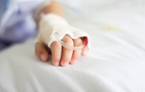 спасиха годишно момиче изпило неизвестно количество парацетамол