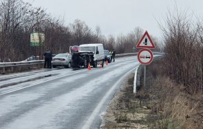 фатален удар шофьор загина тежка катастрофа пловдивско спътничката тежко състояние