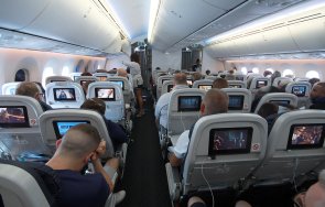 въпреки сигнала mayday самолет изчерпано гориво принуден чака приземи