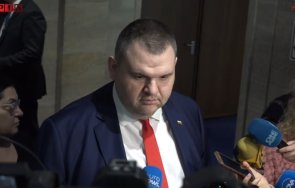 горещо пик делян пеевски скандала зала кирил петков дрогиран момента прекалява наркотиците пратят лечение видео