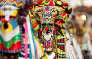 кукерландия гостува народното събрание