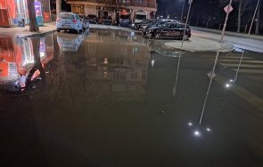 спукана тръба наводни голяма улица пловдив