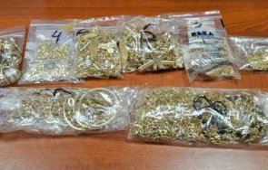 контрабандни златни накити откриха търново ластичен колан мъж снимки