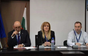 сдружението кметовете утрои състава