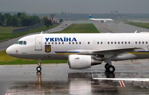 самолетът зеленски кацна великобритания