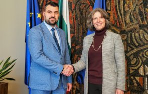 министър георг георгиев срещна временната посланичка сащ