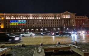 осветиха украинското знаме сградата министерския съвет