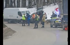 тежка катастрофа петрохан бус смачка челно кола видео снимка
