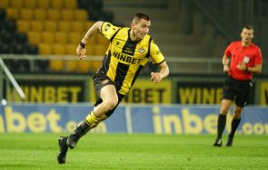 нов удар ботев пловдив нападател пропуска мачовете края сезона