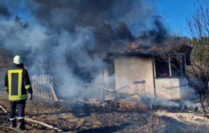 ловна вила изгоря пожар смолянското село чокманово