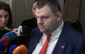 първо пик делян пеевски цялото шоу влезе една партия парламента институциите намерят бюлетините позволя дерибеите свалят правителството