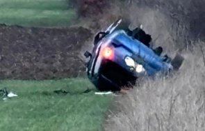 ужасна трагедия двама абитуриенти загинаха ранени тежка катастрофа ловчанското ханче снимки