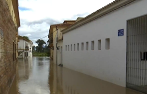 порои наводнения силни ветрове южните части испания