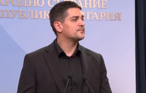 радостин василев отрече заплашвал борисов обеща блокира работата възстановят парламентарната група