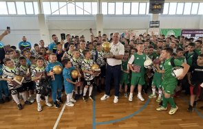 стоичков занесе златната топка сандански 100 години футбол града