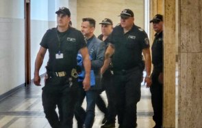 удължиха мярката задържане шефа митници пловдив часа