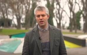 потресаващо поведение охранители кмет промяната блъскат богомолци храм благомир коцев появил литургия некъпан джинси