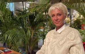 пик ретро нана гладуиш бори травмите ботокса снимка