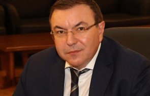 пик ретро костадин ангелов глези любимата си очила 950 евро