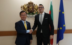 възможностите позициониране корейски компании индустриалните зони нас обсъдиха министър дилов корейският посланик българия