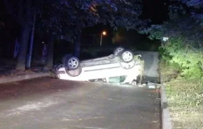 пияна жена без книжка преобърна кола