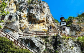 туристка падна ивановските скални църкви русе