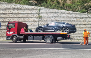 катастрофа затрудни движението кресненското дефиле