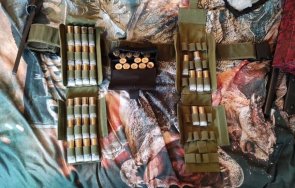 иззеха богат боен арсенал частен имот