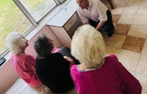 кървави гледки появиха зловещи кадри старческите домове ужасите снимки