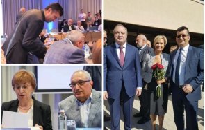 ппдб позицията лук яли лук мирисали радев избрали демонстрираха старата шопска приказка сакам имаме президент сакам герб немат таков