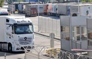 48 000 маркови облекла задържаха митничарите лесово