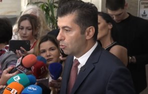 смях киро изтъпани медиите разходката прага разказва приказки 1001 нощ