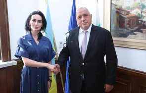 извънредно борисов срещна украинската посланичка изрази готовност