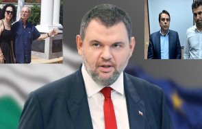 феноменално година доган остана без сараи без партия без ореол непогрешим дървен философ делян пеевски превърна деребеите хлипащи момченца момиченца