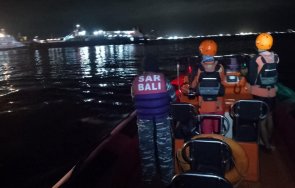 ферибот потъна остров бали