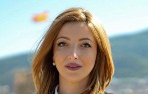 кметът скопие данела арсовска била нападната