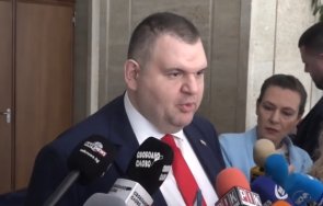 първо пик делян пеевски горещ коментар вота недоверие проруските партии намерят друго занимание изпълнят поръчките москва видео