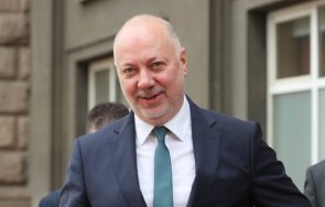 пик ретро зетя премиера желязков снимки