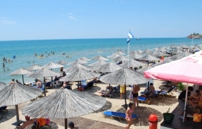 александруполис протестират българите стоящи цял ден общинския плаж