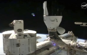 капсулата spacex crew dragon скачи мкс