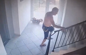 мъж подпали умишлено сграда слънчев бряг докато души спят