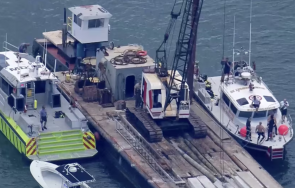 две деца загинаха баржа блъсна платноходка