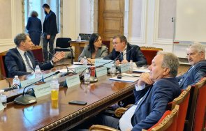 второ четене комисията здравеопазване събира заплатите младите лекари