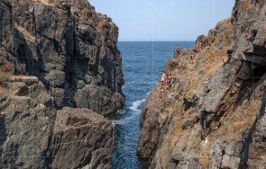 ужасна трагедия годишен изчезна морето нос агалина хвърли спаси пияна приятелка